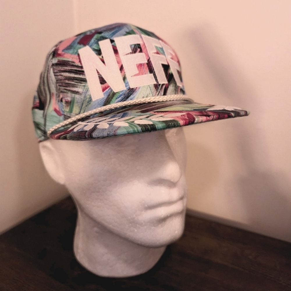 NWOT NEFF Snapback multicolored brush strokes ropes leaf detail on bill